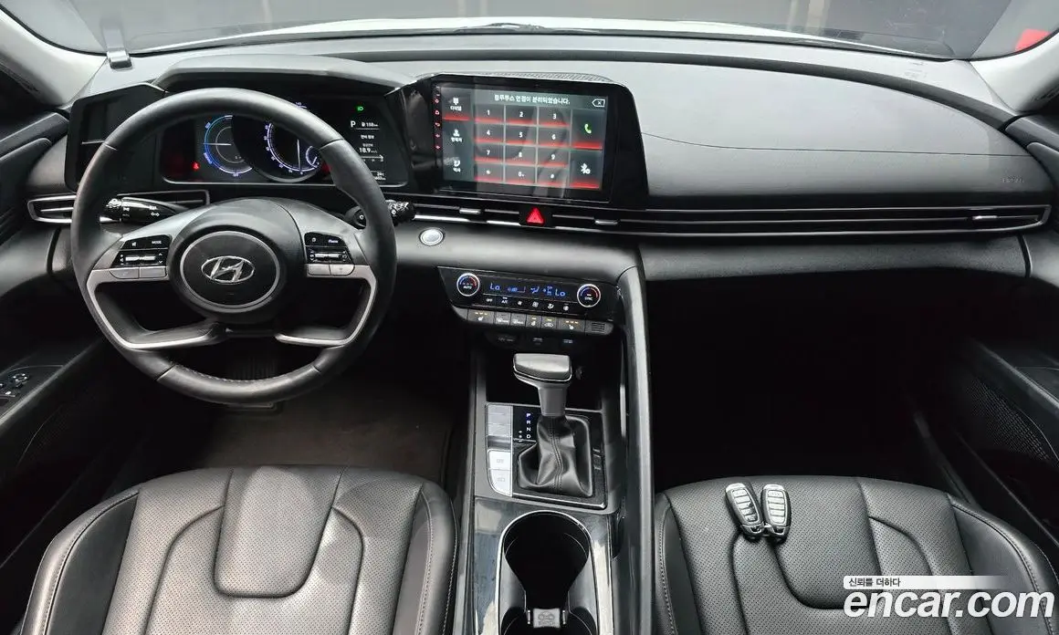 Hyundai Avante 2023 1.6 автомат (гидро), фото 7