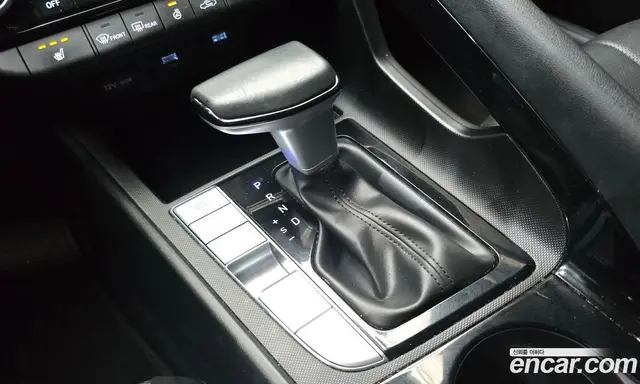 Hyundai Avante 2023 1.6 автомат (гидро), миниатюра 9