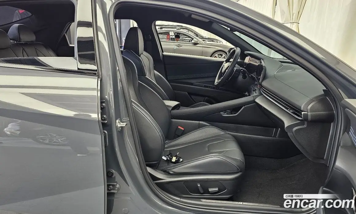 Hyundai Avante 2024 2.0 автомат (гидро), фото 11