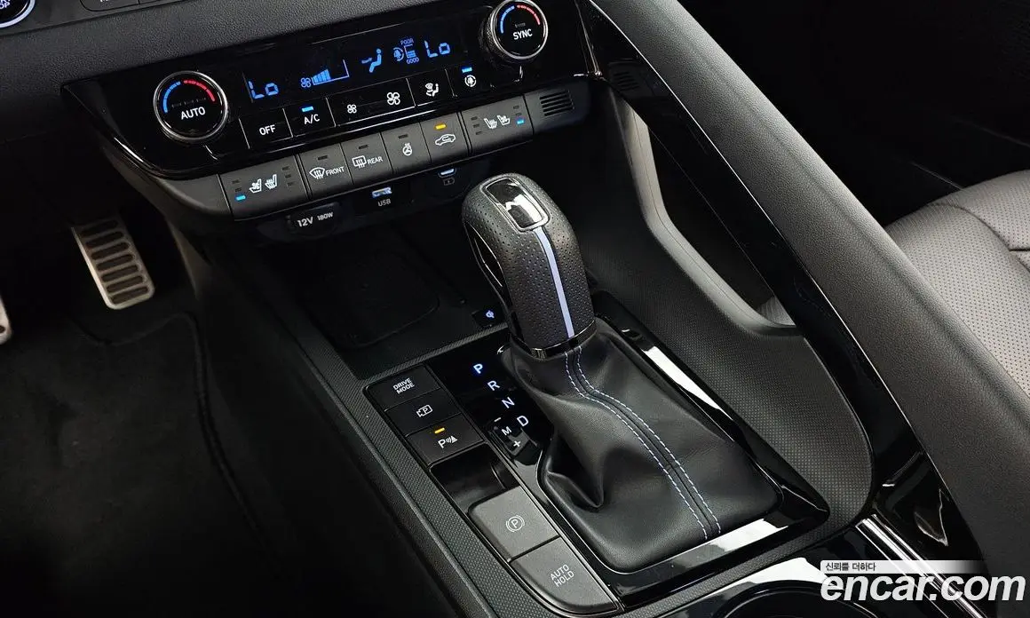 Hyundai Avante 2024 2.0 автомат (гидро), фото 9