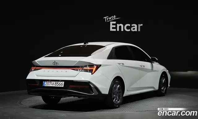 Hyundai Avante 2024 1.6 автомат (гидро), миниатюра 2