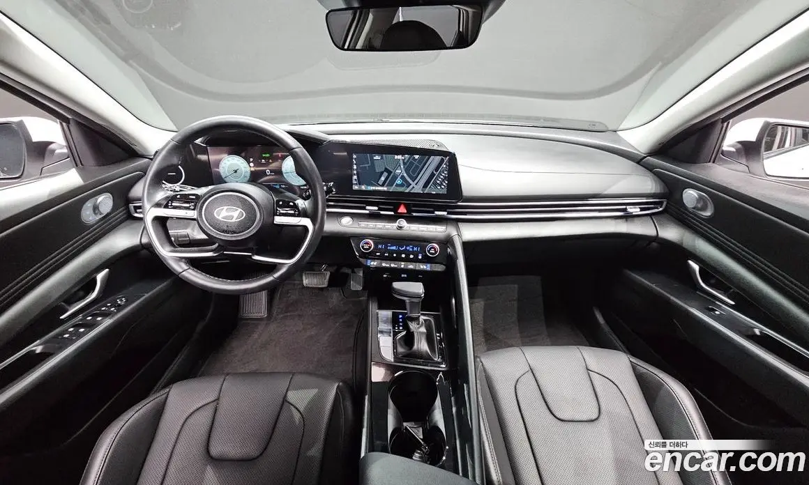 Hyundai Avante 2024 1.6 автомат (гидро), фото 7