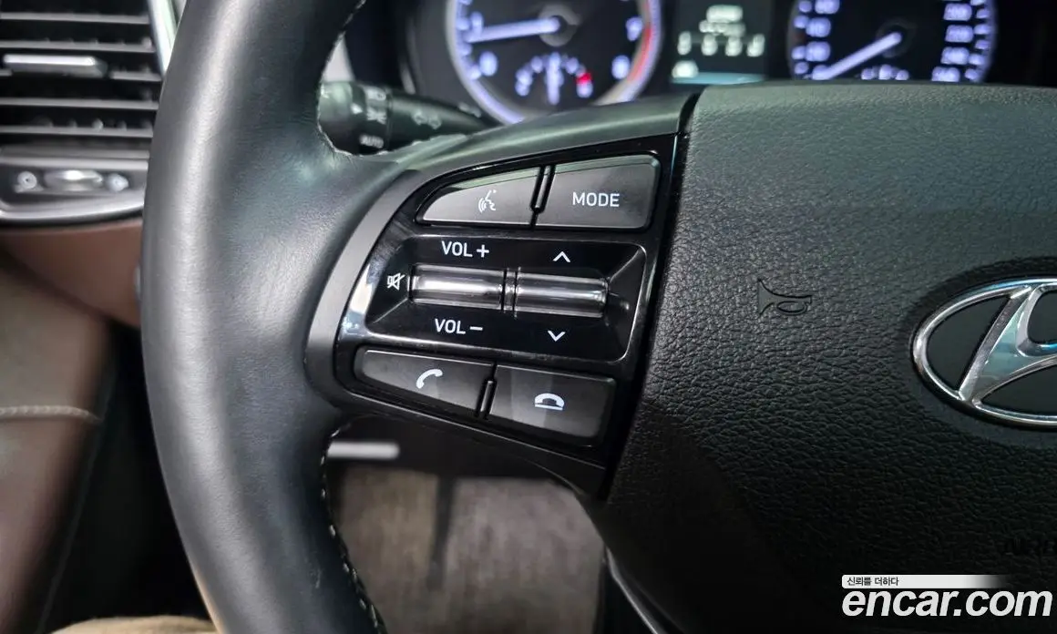 Hyundai Grandeur 2019 3.0 автомат (гидро), фото 30