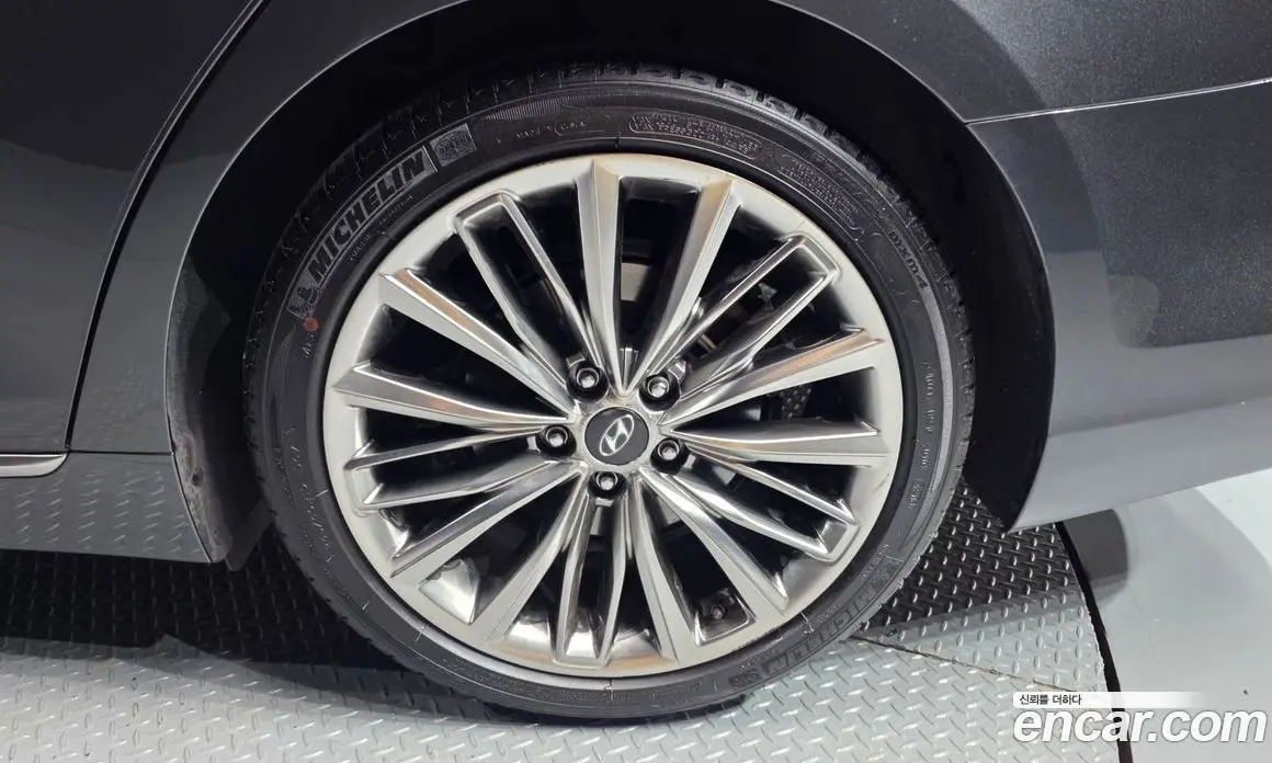 Hyundai Grandeur 2019 3.0 автомат (гидро), фото 6