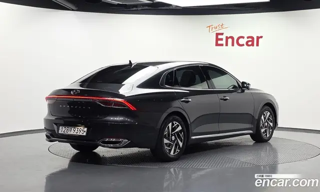 Hyundai Grandeur 2020 2.4 автомат (гидро), миниатюра 2