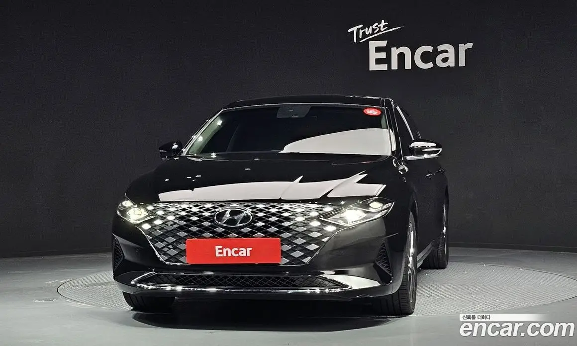 Hyundai Grandeur 2022 2.5 автомат (гидро), фото 3