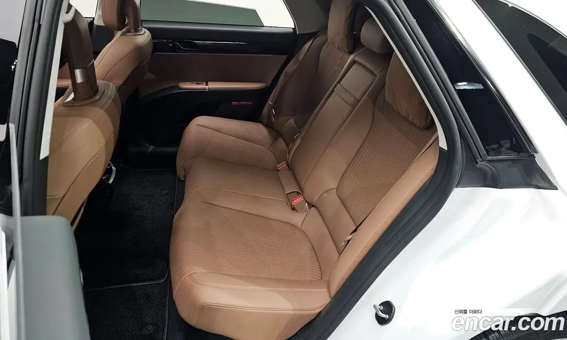 Hyundai Grandeur 2024 1.6 автомат (гидро), фото 12