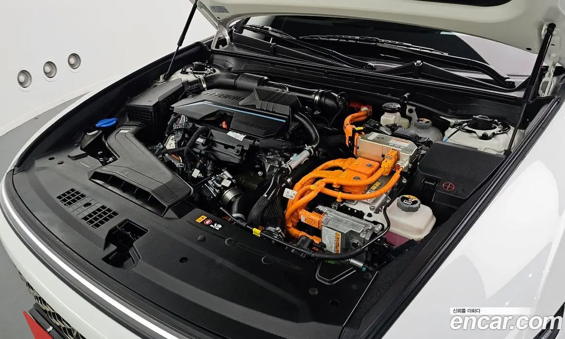 Hyundai Grandeur 2024 1.6 автомат (гидро), фото 6