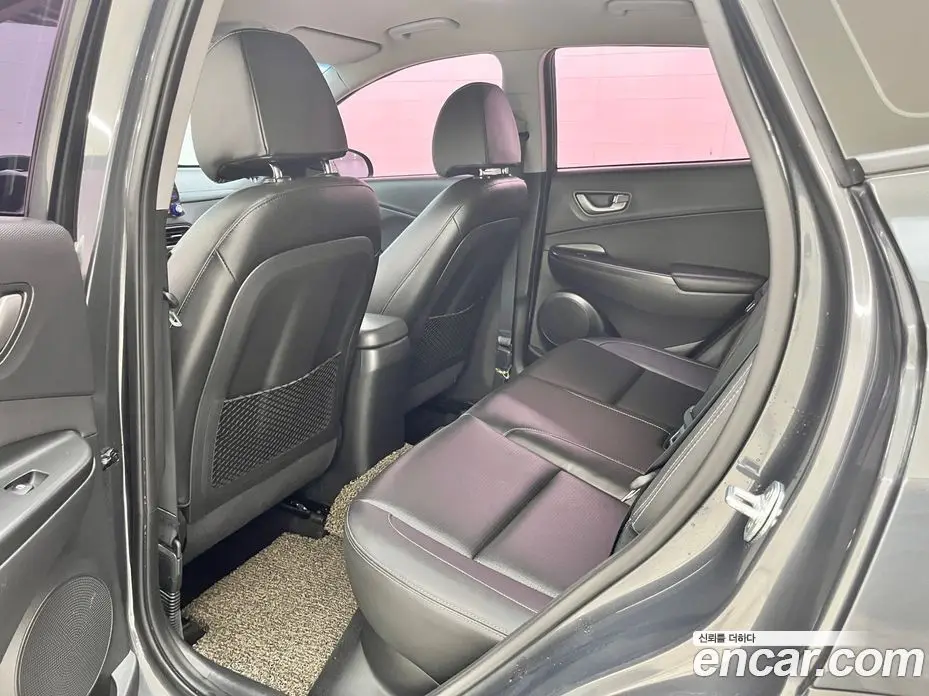 Hyundai Kona 2017 1.6 автомат (гидро), фото 13