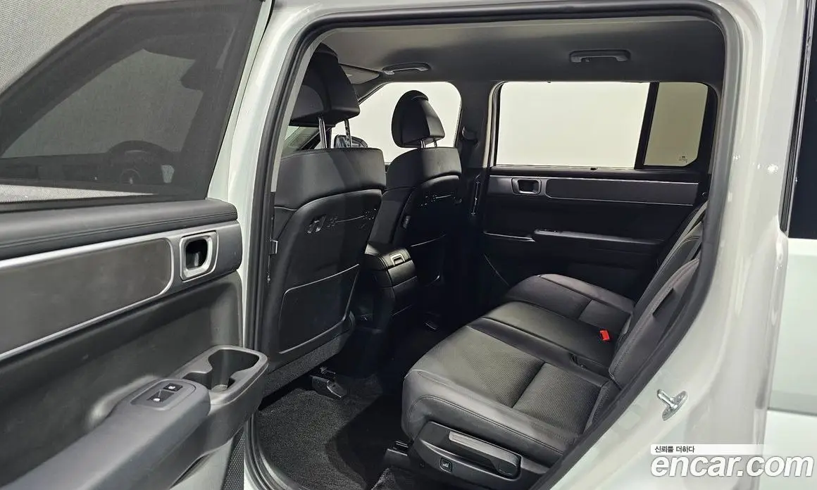 Hyundai Santa Fe 2024 1.6 автомат (гидро), фото 11