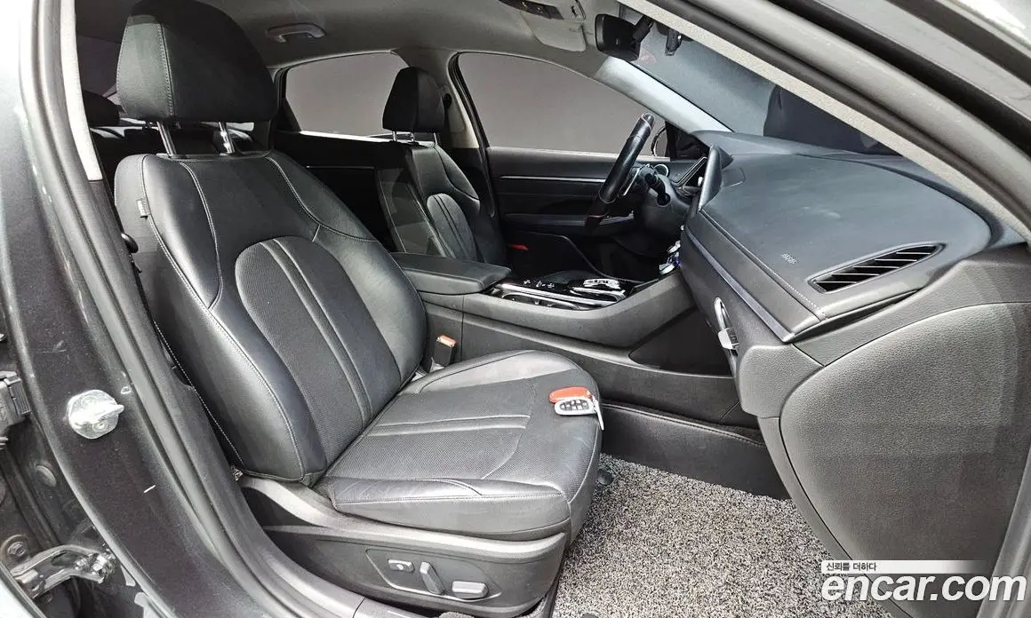 Hyundai Sonata 2021 1.6 автомат (гидро), фото 13