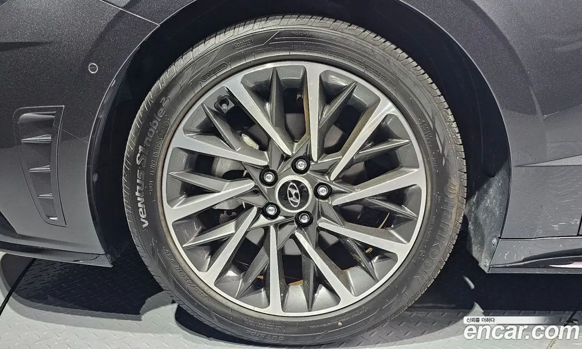 Hyundai Sonata 2021 1.6 автомат (гидро), фото 5