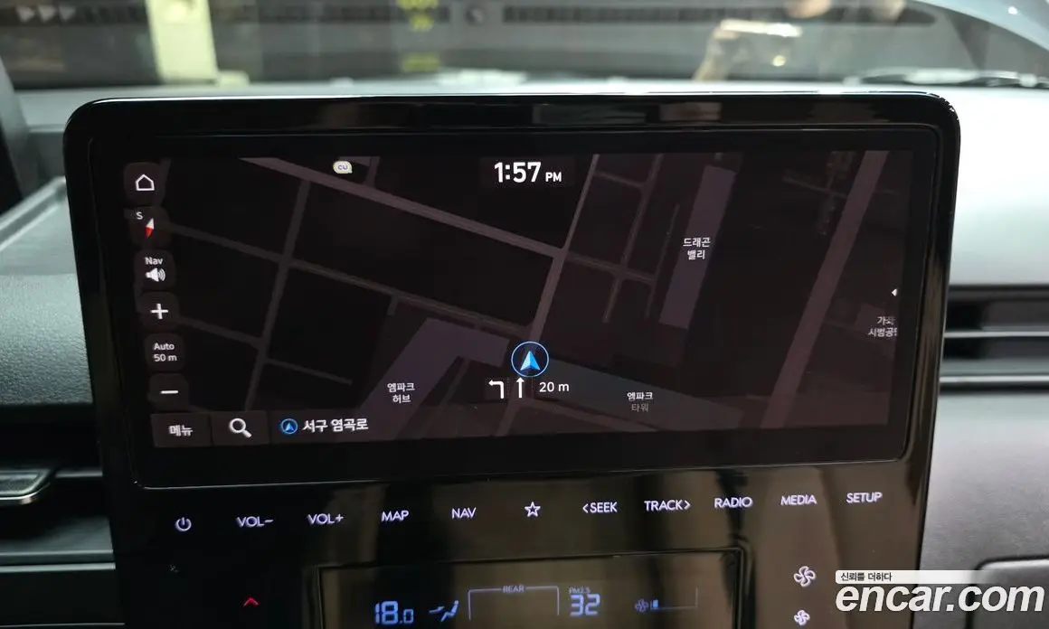 Hyundai Staria 2023 2.2 автомат (гидро), фото 15