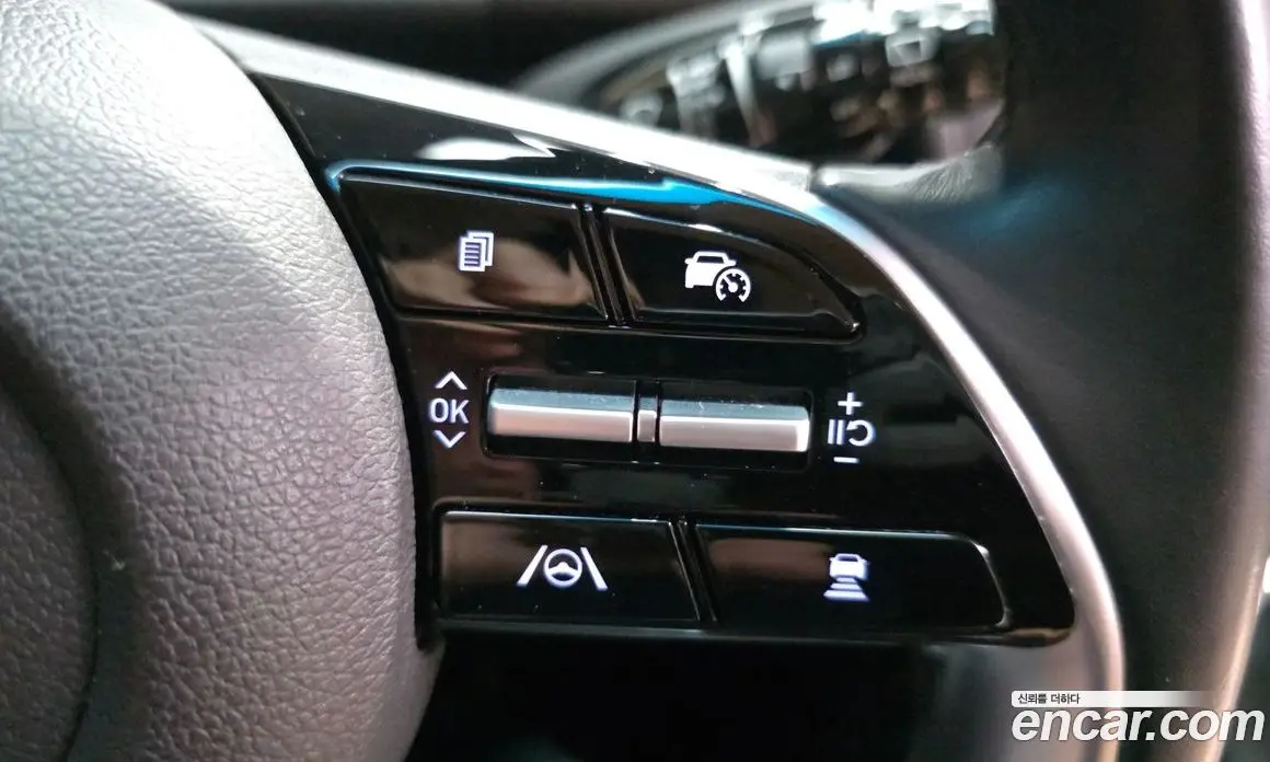 Hyundai Staria 2023 2.2 автомат (гидро), фото 19