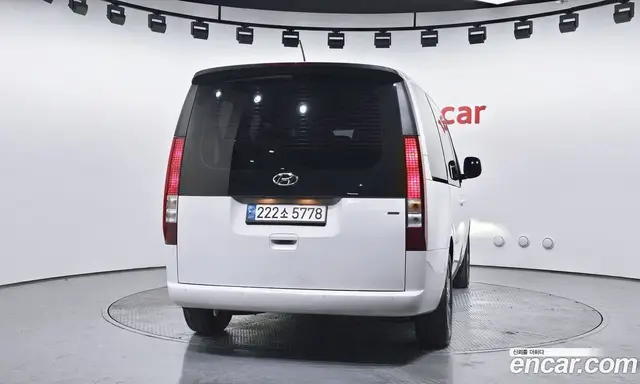 Hyundai Staria 2023 2.2 автомат (гидро), миниатюра 4