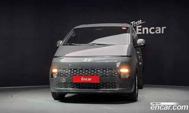 Hyundai Staria 2024 3.5 автомат (гидро), миниатюра 3
