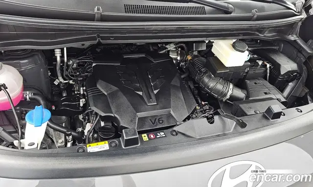 Hyundai Staria 2024 3.5 автомат (гидро), миниатюра 6