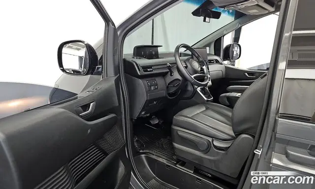 Hyundai Staria 2024 3.5 автомат (гидро), миниатюра 10