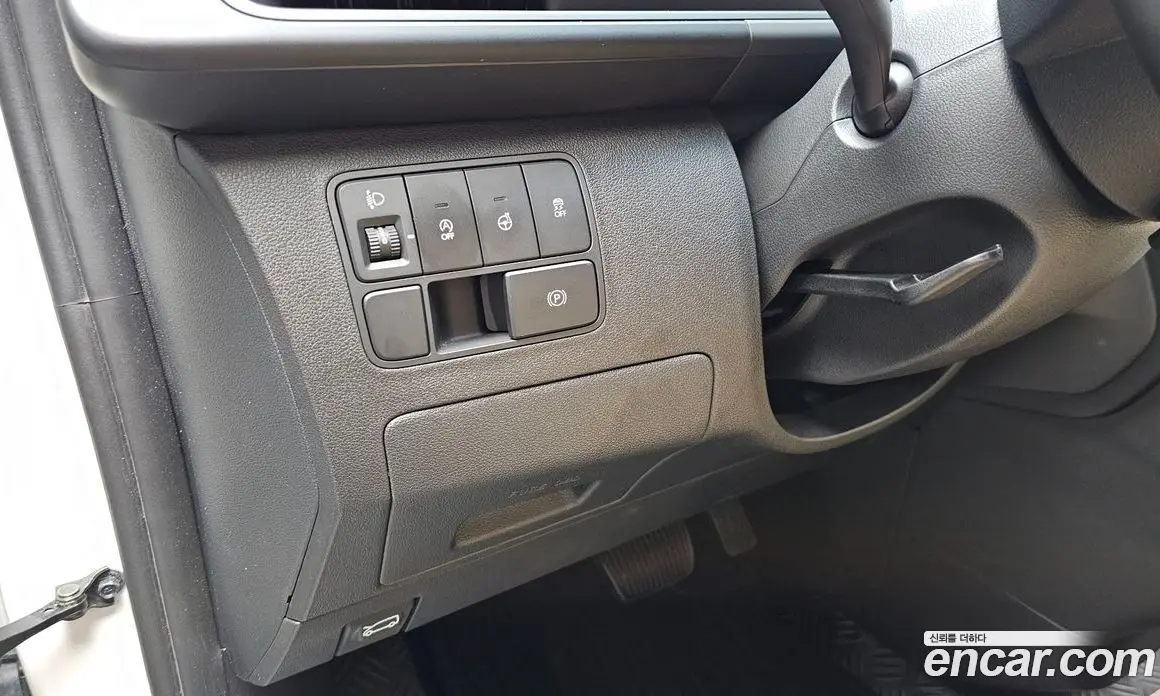 Hyundai Staria 2025 2.2 автомат (гидро), фото 24