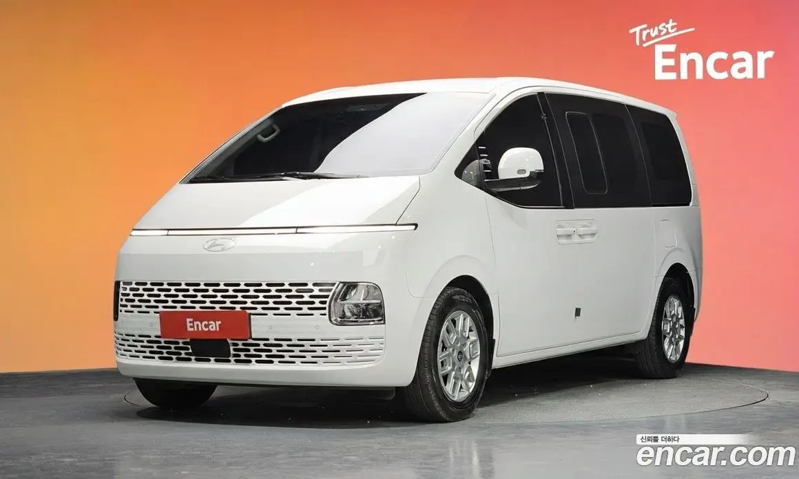 Hyundai Staria 2025 2.2 автомат (гидро), фото 30