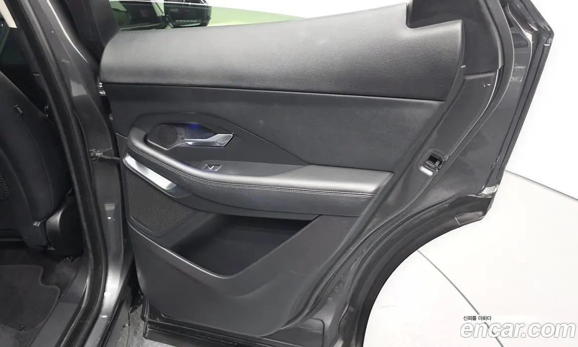 Jaguar E-Pace 2019 2.0 автомат (гидро), фото 15 Jaguar E-Pace 2019 2.0 автомат (гидро), фото 15