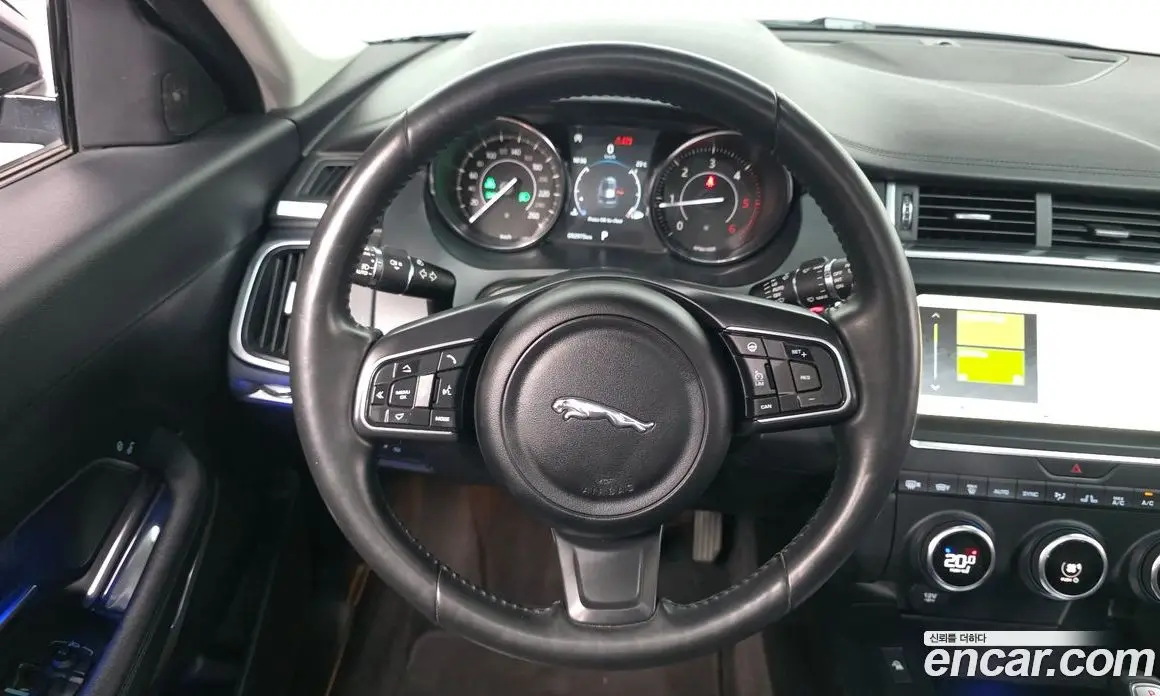 Jaguar E-Pace 2019 2.0 автомат (гидро), фото 19 Jaguar E-Pace 2019 2.0 автомат (гидро), фото 19