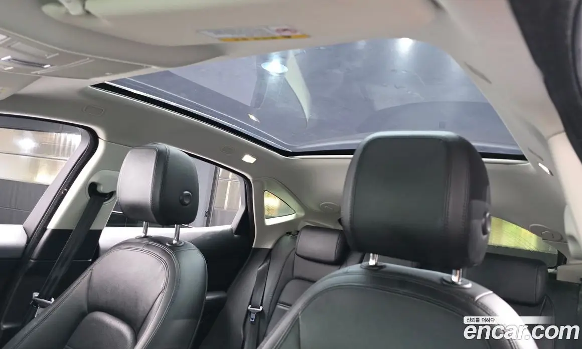 Jaguar E-Pace 2019 2.0 автомат (гидро), фото 25 Jaguar E-Pace 2019 2.0 автомат (гидро), фото 25