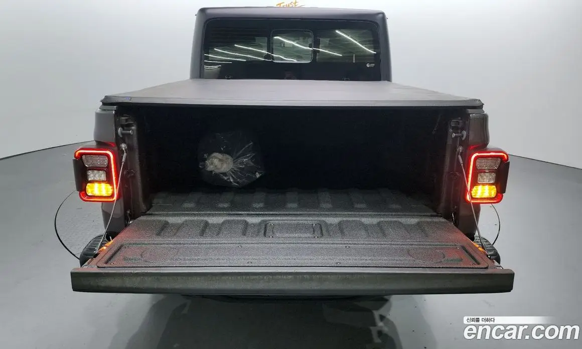 Jeep Gladiator 2021 3.6 автомат (гидро), фото 20