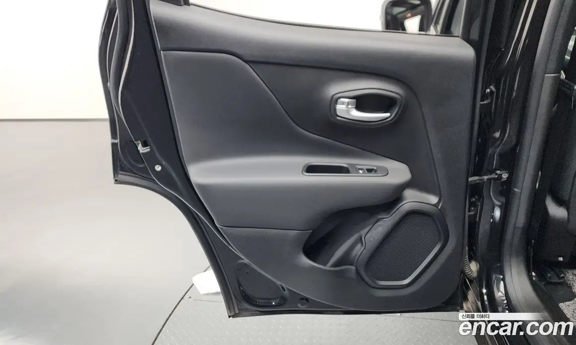 Jeep Renegade 2020 1.6 автомат (гидро), фото 15