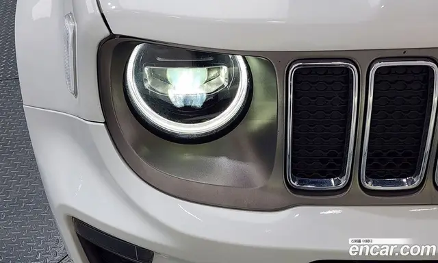 Jeep Renegade 2020 2.4 автомат (гидро), миниатюра 8
