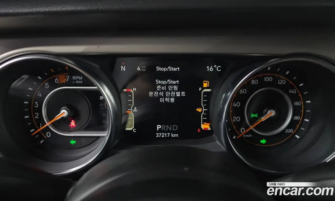 Jeep Wrangler 2020 2.0 автомат (гидро), фото 11