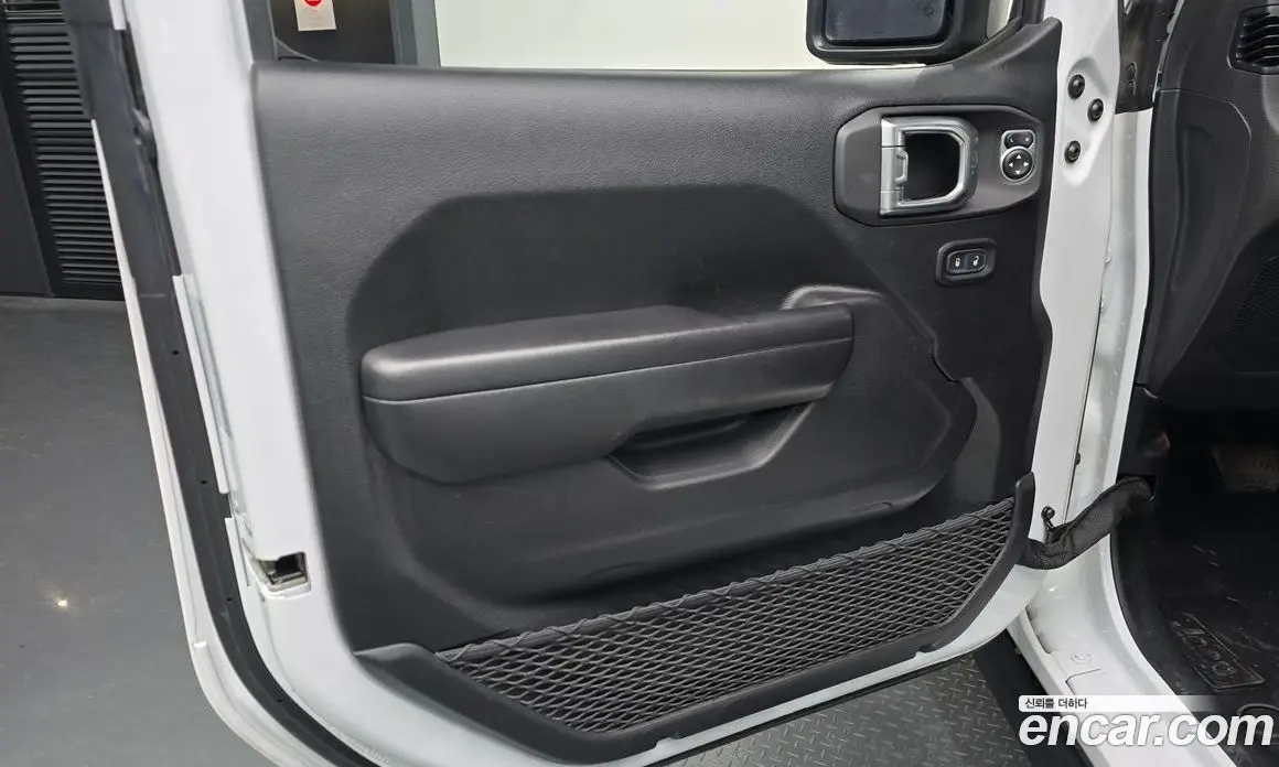 Jeep Wrangler 2020 2.0 автомат (гидро), фото 14