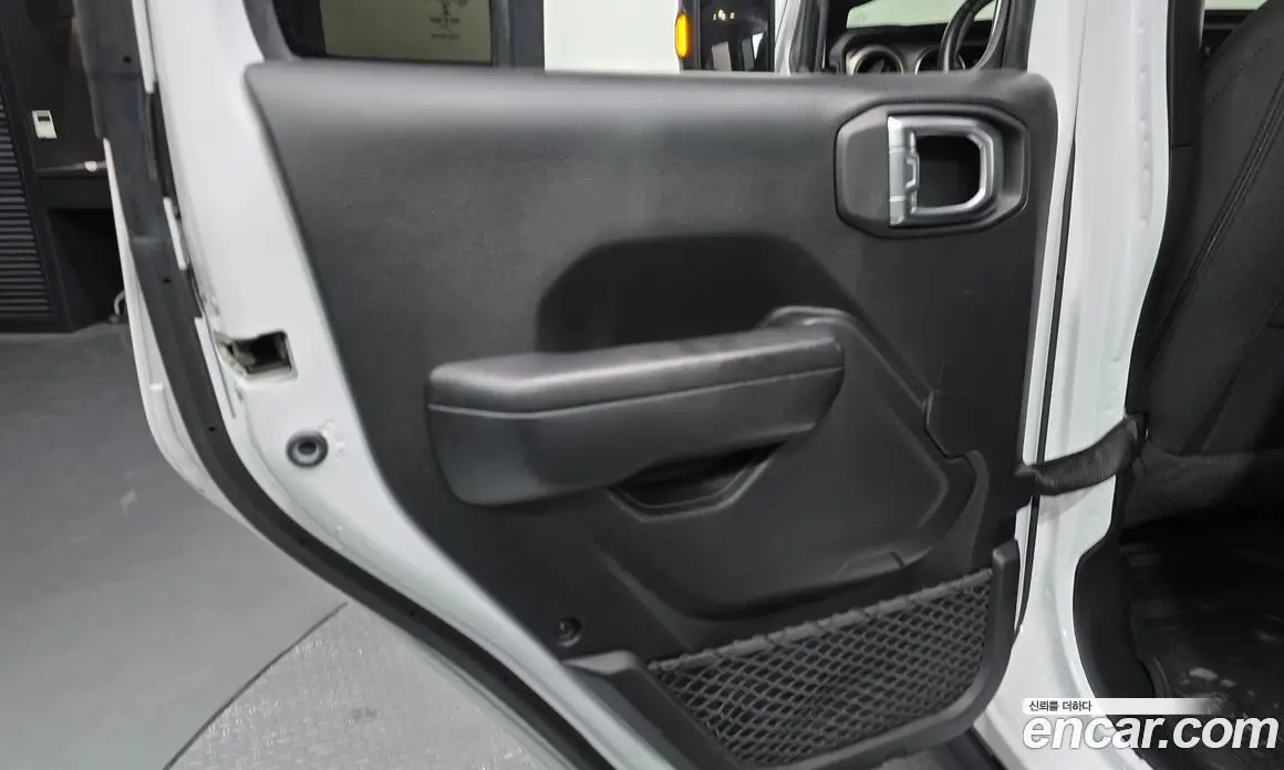 Jeep Wrangler 2020 2.0 автомат (гидро), фото 15