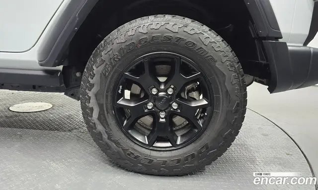 Jeep Wrangler 2020 2.0 автомат (гидро), миниатюра 7