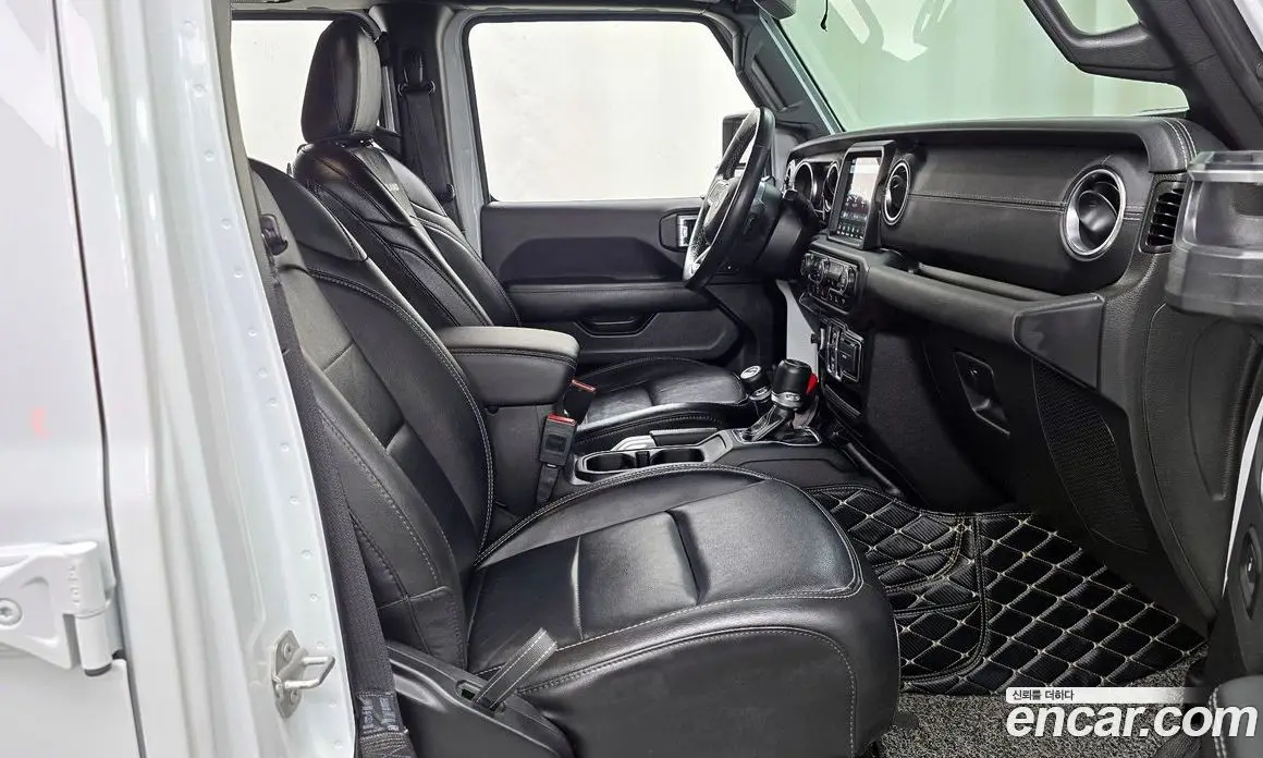 Jeep Wrangler 2022 2.0 автомат (гидро), фото 11