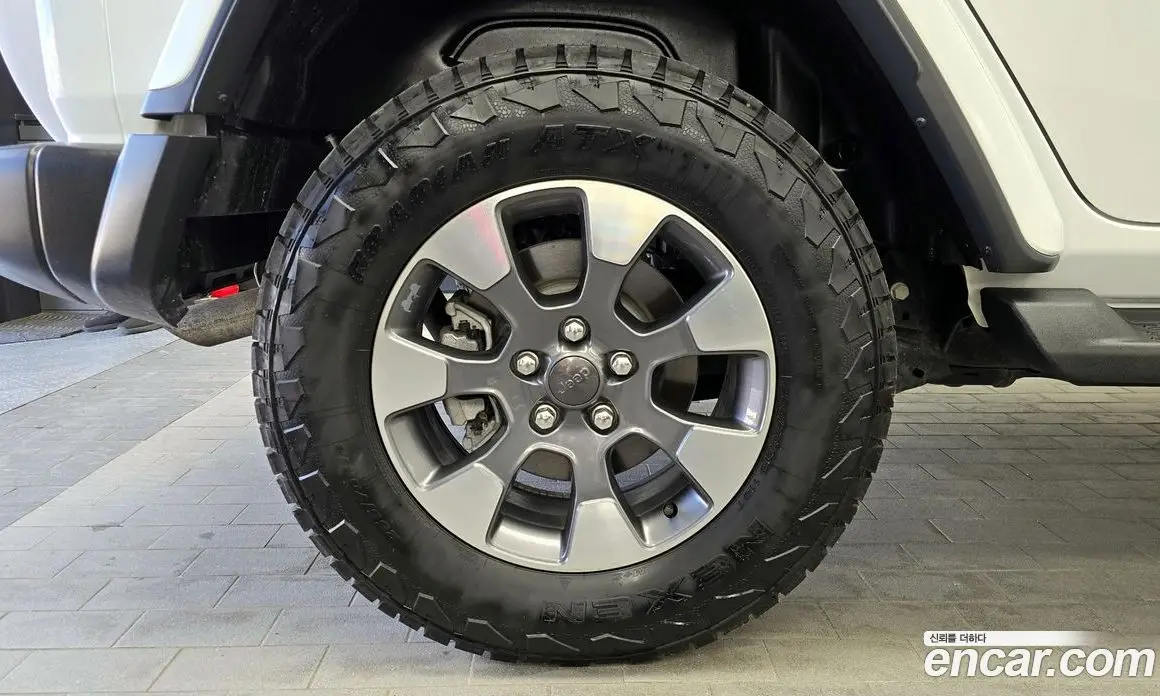 Jeep Wrangler 2022 2.0 автомат (гидро), фото 5