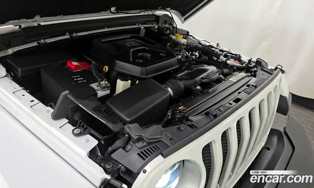 Jeep Wrangler 2022 2.0 автомат (гидро), миниатюра 6
