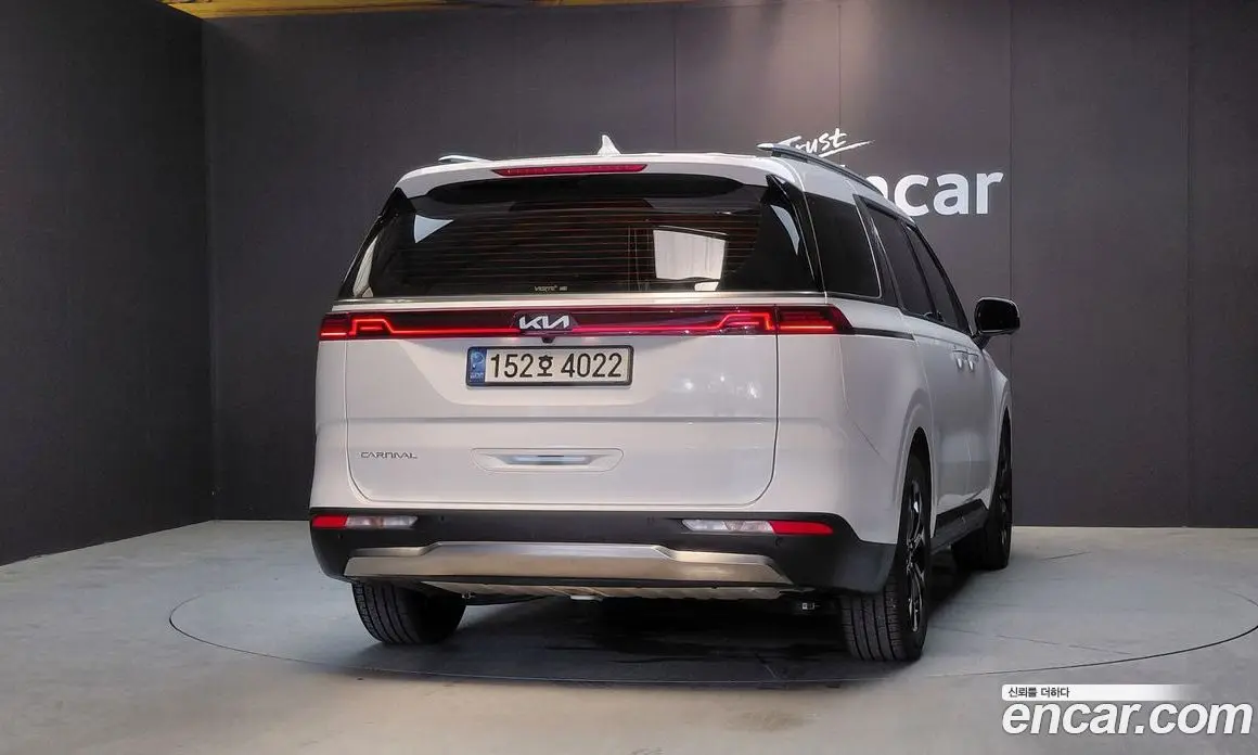 Kia Carnival 2022 3.5 автомат (гидро), фото 4