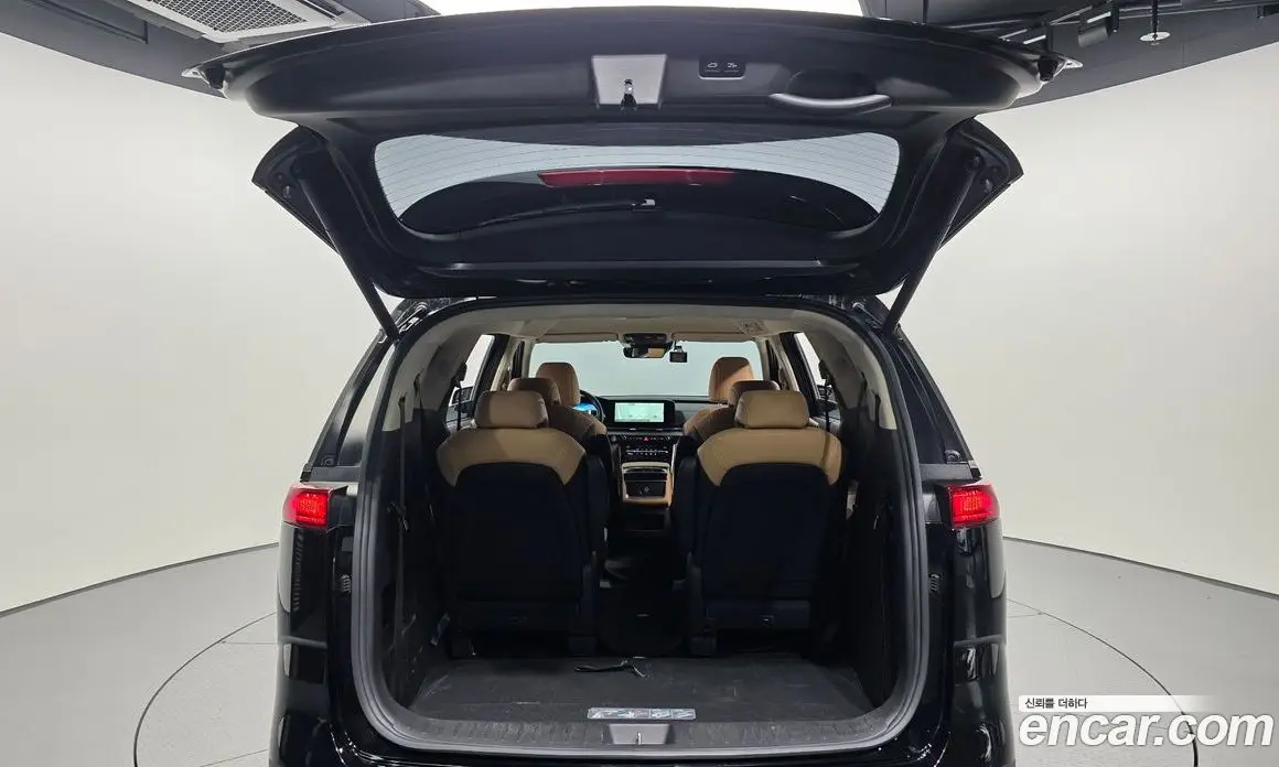 Kia Carnival 2023 3.5 автомат (гидро), фото 26