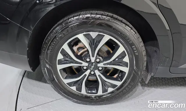 Kia Carnival 2023 3.5 автомат (гидро), миниатюра 7