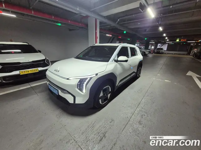 Kia EV3 2026 автомат (гидро), миниатюра 2