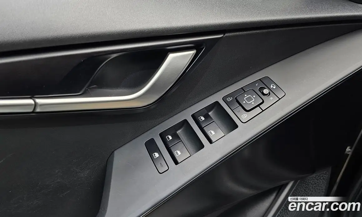 Kia Niro 2022 1.6 автомат (гидро), фото 28