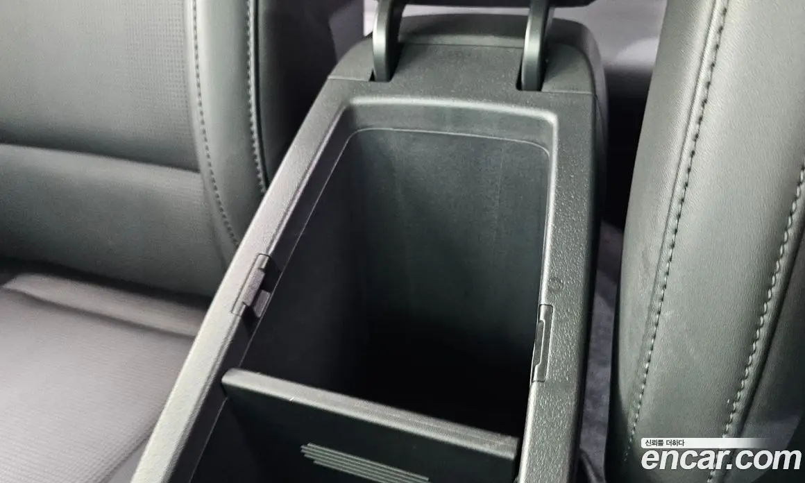 Kia Niro 2022 1.6 автомат (гидро), фото 30