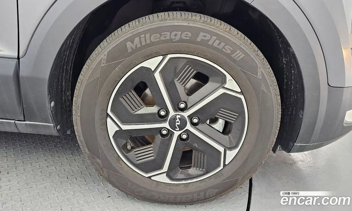 Kia Niro 2022 1.6 автомат (гидро), фото 7