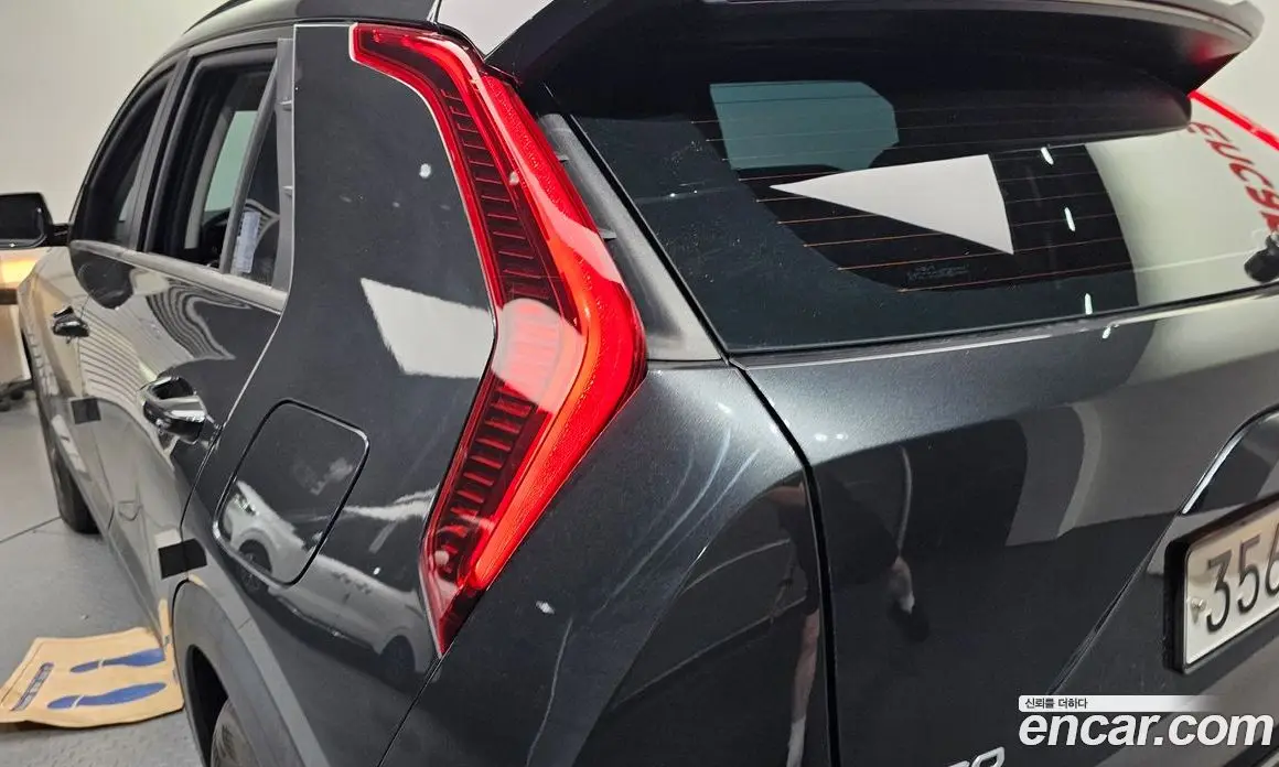 Kia Niro 2022 1.6 автомат (гидро), фото 9