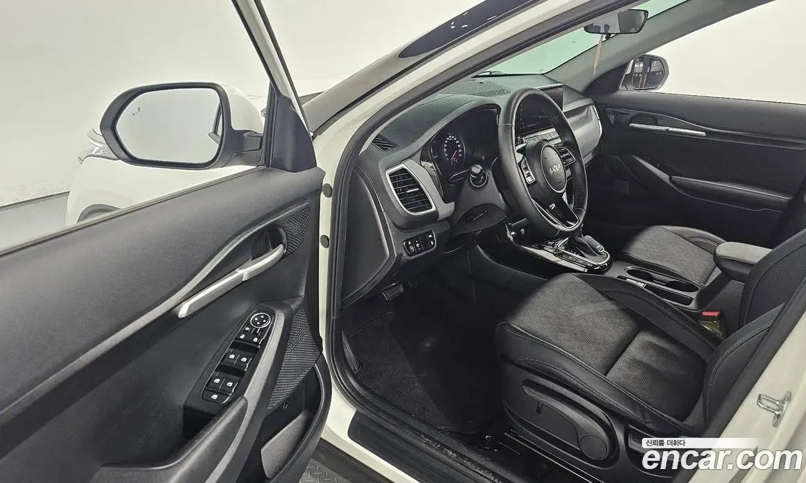 Kia Seltos 2021 1.6 автомат (гидро), фото 12