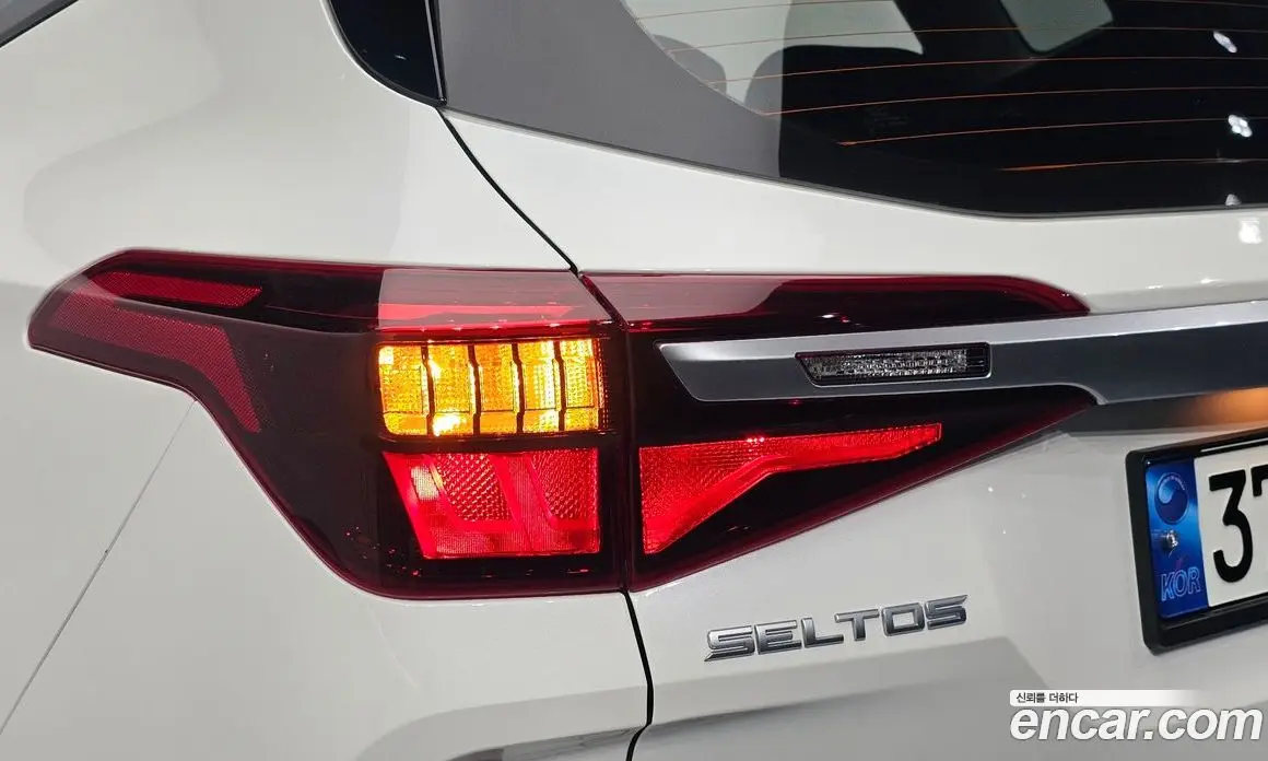 Kia Seltos 2021 1.6 автомат (гидро), фото 8