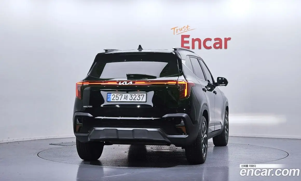 Kia Seltos 2023 1.6 автомат (гидро), фото 4