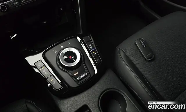 Kia Seltos 2024 1.6 автомат (гидро), миниатюра 9
