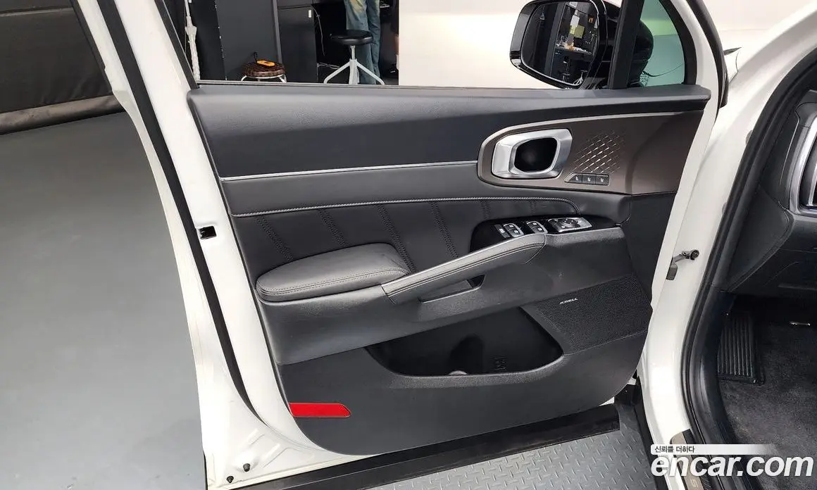 Kia Sorento 2023 2.5 автомат (гидро), фото 13
